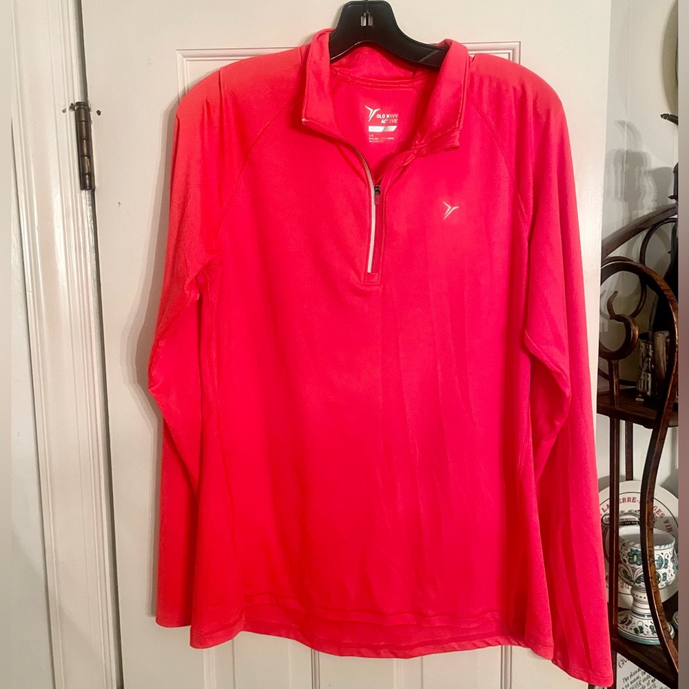 NEW Old Navy Active Go Dry Long Sleeve